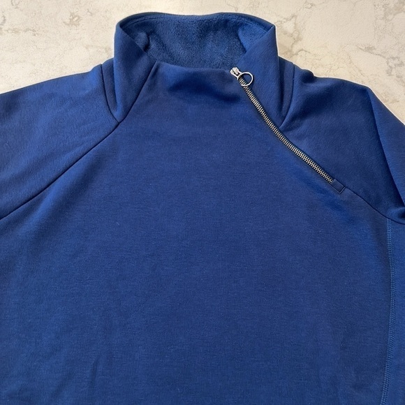 Athleta Cozy Karma Asym Pullover Women’s Medium Navy Blue - Picture 3 of 16